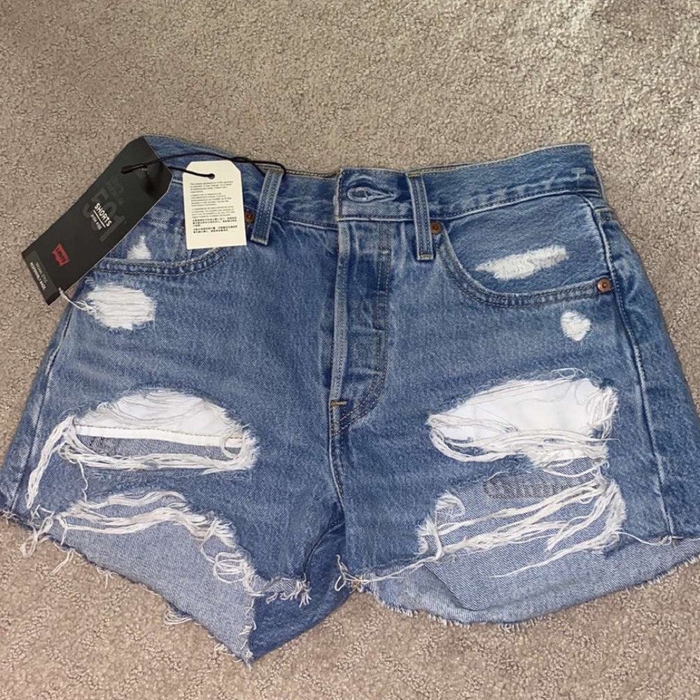 501 Levi shorts